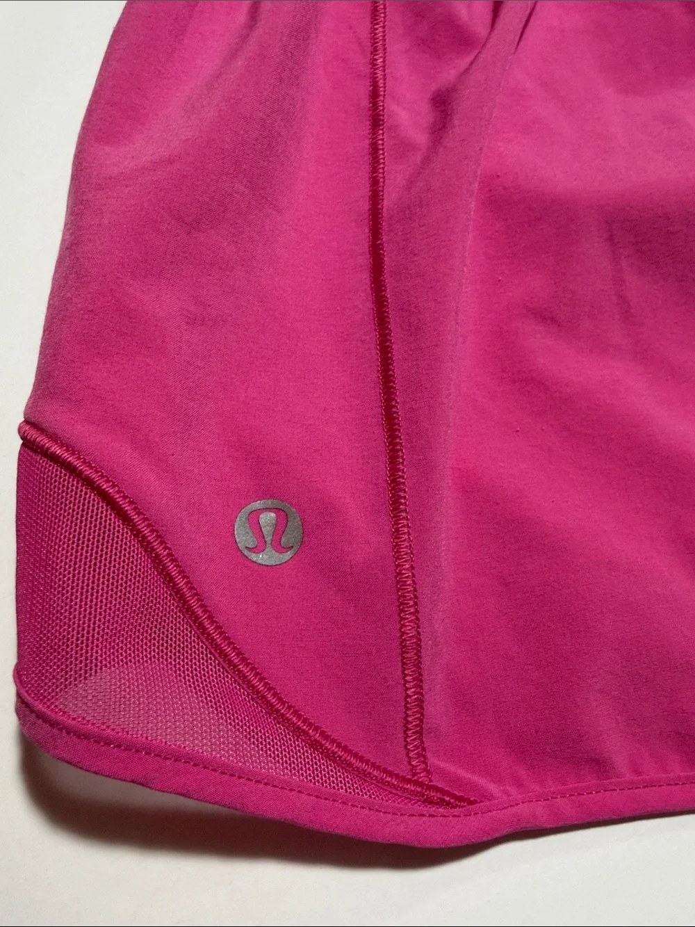 lululemon athletica Bright Hot Pink Run Shorts 8 - Picture 8 of 13
